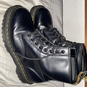 Dr. Marten - 1460 Bex Smooth Leather Platform Boots